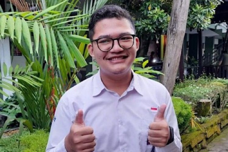 Siswa kelas 12 MAN 1 Yogyakarta bernama Fadhil Mufti Putra Fatria. 