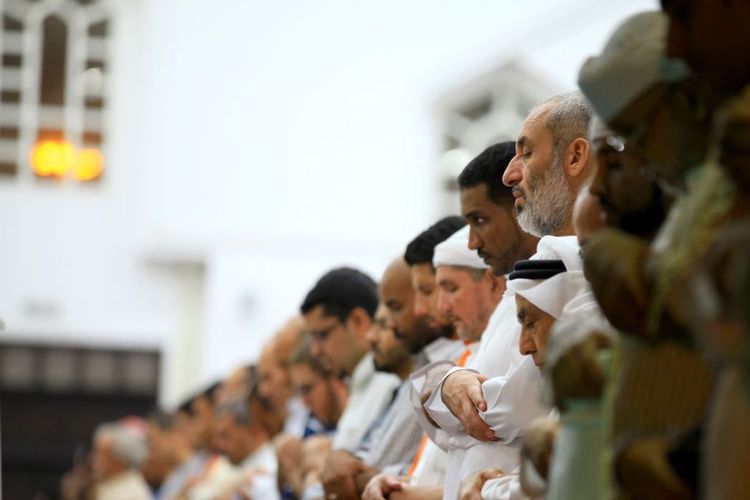 Niat Salat Idul Fitri untuk Imam dan Makmum, Lengkap dengan Tata Caranya