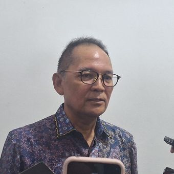 Kepala Eksekutif Pengawas Perasuransian, Penjaminan dan Dana Pensiun OJK Ogi Prastomiyono ketika ditemui usai acara Perayaan Hari Asuransi ke-18 Tahun 2024, Jumat (18/10/2024).