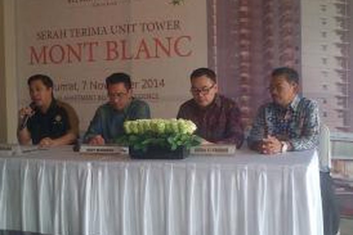 Arvin Iskandar, Komisaris PT Mitra Abadi Sukses Sejahtera (MASS), pengembang apartemen Belmont Residence, saat serah terima unit Tower Mount Blanc di Jakarta, Jumat (7/11/2014). 

