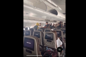 Cerita Penumpang Pesawat Garuda Alami Turbulensi Hebat, 2 Awak Kabin Patah Tulang