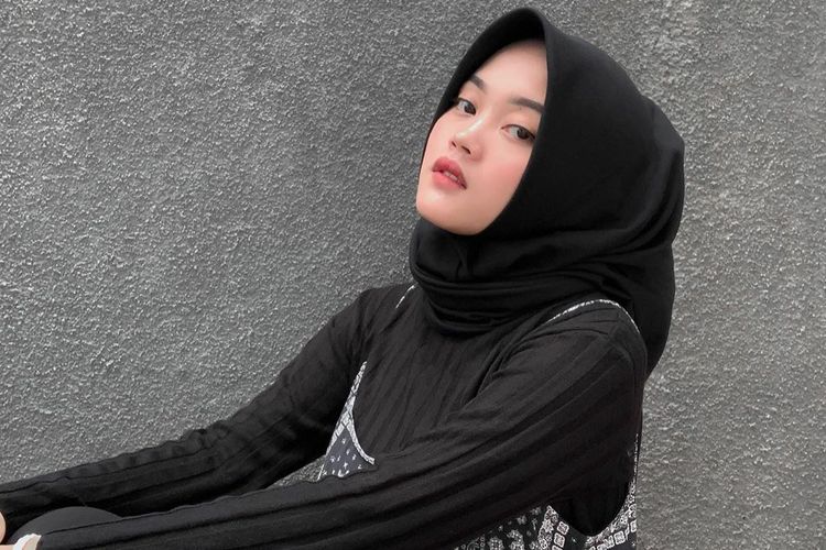 Putri Delina, adik Rizky Febian (tangkapan layar Instagram @putridelina)