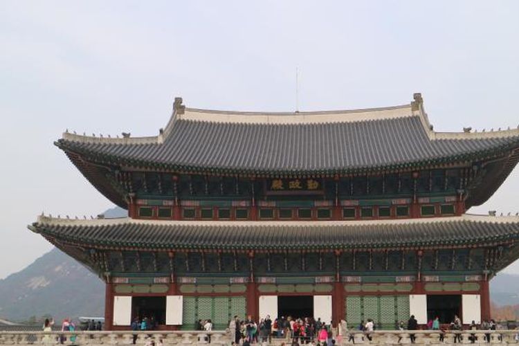 Istana Gyeongbokgung di Seoul, Korea Selatan.