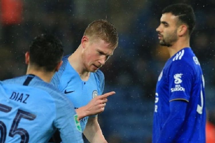 Kevin De Bruyne merayakan gol pada laga Leicester City vs Manchester City di Stadion King Power dalam perempat final Piala Liga Inggris, 18 Desember 2018. 