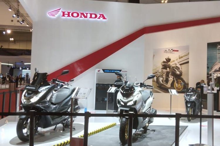 Booth Astra Honda Motor (AHM) di GIIAS 2021