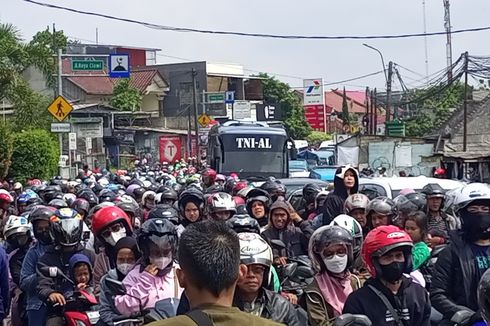 Macet Parah di Puncak Bogor hingga 5 Km, Kendaraan Tak Bergerak, One Way Diberlakukan Arah Jakarta