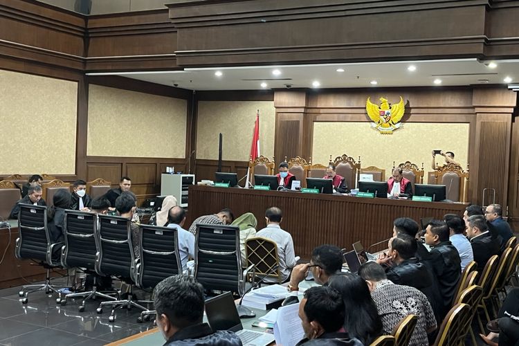 Sembilan orang saksi dalam sidang perkara dugaan korupsi proyek penyediaan menara base transceiver station (BTS) 4G yang digelar di Pengadilan Tindak Pidana Korupsi (Tipikor) pada Pengadilan Negeri (PN) Jakarta Pusat, Selasa (19/9/2023). Dalam sidang ini, Jaksa menghadirkan Sekretaris Pribadi dan Staf Khusus Johnny G Plate.