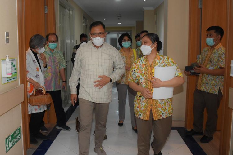 Ketua Badan Urusan Rumah Tangga (BURT) Dewan Perwakilan Rakyat (DPR) Republik Indonesia (RI) Agung Budi Santoso mengatakan Rumah Sakit (RS) Adi Husada Undaan Wetan Surabaya, Jawa Timur (Jatim), layak menjadi rujukan pelayanan kesehatan bagi Anggota DPR RI dan anggota keluarga. 