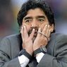 Alasan Diego Maradona Kerap Memakai Dua Jam Tangan