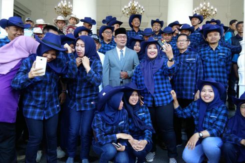 Ridwan Kamil Imbau Warga Gunakan Besek untuk Pembagian Daging Kurban