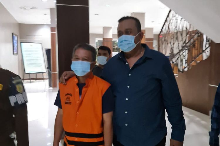 Tim Kejati Sumut berhasil menangkap satu tersangka kasus korupsi yang menyamar menjadi driver ojek online.