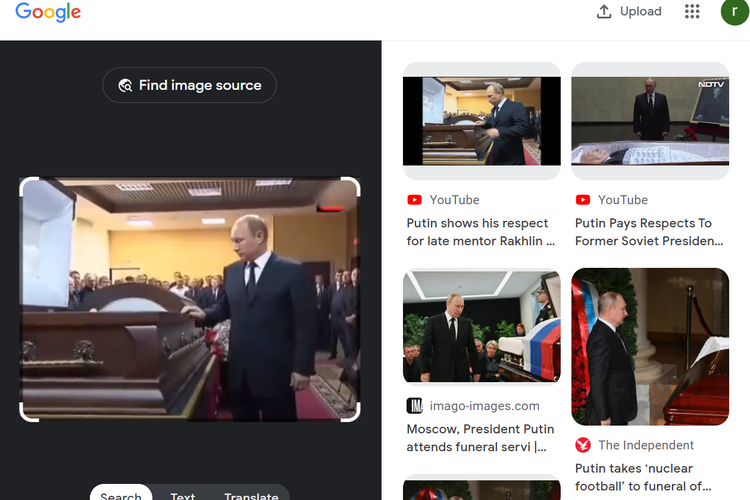 Tangkapan layar pencarian gambar di Google Lens, mengarahkan ke video ketika Putin menghadiri pemakaman Anatoly Rakhlin.