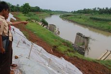 Tanggul Kali Bodri Longsor, Ratusan Rumah Terancam Banjir