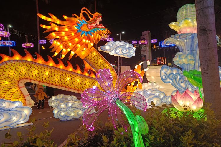 Festival Lampion di Living World Alam Sutera