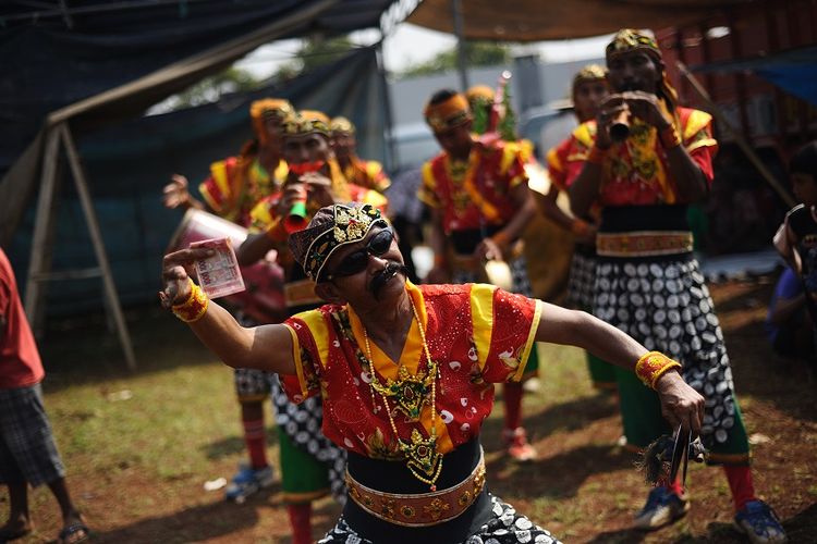 Saronen, kesenian khas Madura DOK. Shutterstock/zahirul alwan