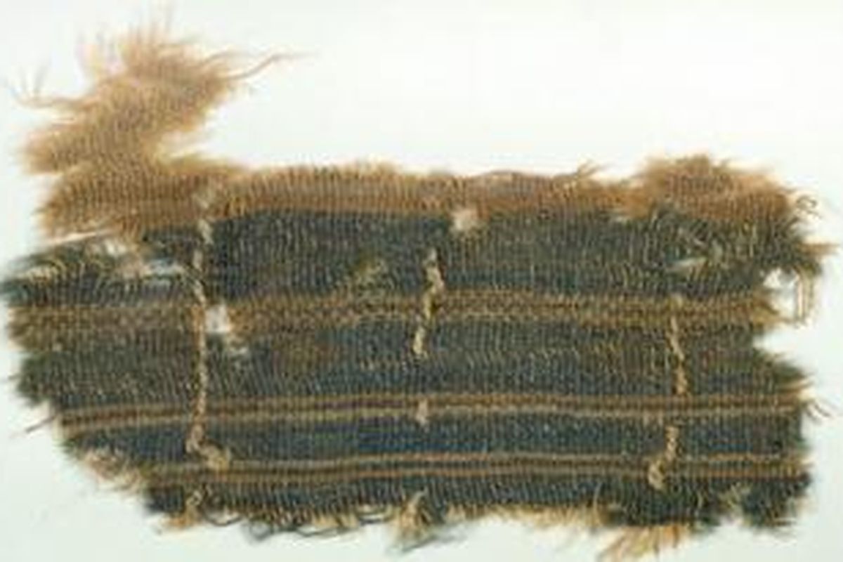 Ilmuwan menemukan kain kuno dengan pewarna suci yang tertulis di Alkitab. Kain ini baru merupakan kain ketiga yang ditemukan mengandung pewarna suci itu. 