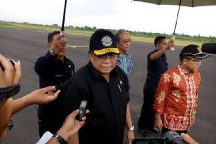 Menteri Koordinator Kemaritiman Indroyono Soesilo saat melakukan kunjungan kerja di Banyuwangi, Jawa Timur, Jumat (6/3/2015).