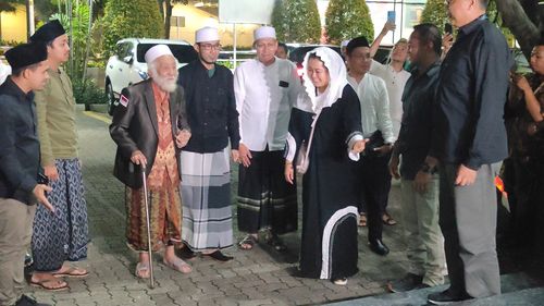 TPN Ganjar-Mahfud Terima Kunjungan Abuya Muhtadi, Diwakili Yenny Wahid dan Andika Perkasa