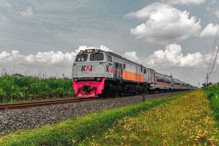 Gempa Banyuwangi 5,7 M, 4 Kereta di Jatim Berhenti Demi Keamanan