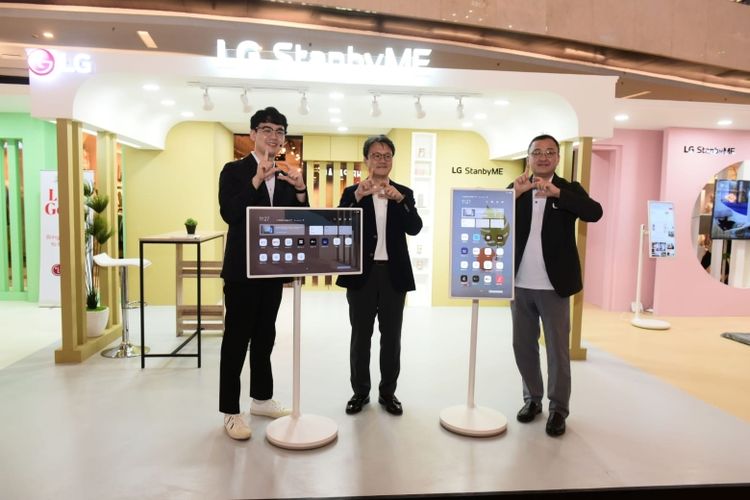 LG memperkenalkan produk terbaru LG StanbyME yang mengusung layar sentuh berukuran 27 inci dengan beragam keunggulan. 