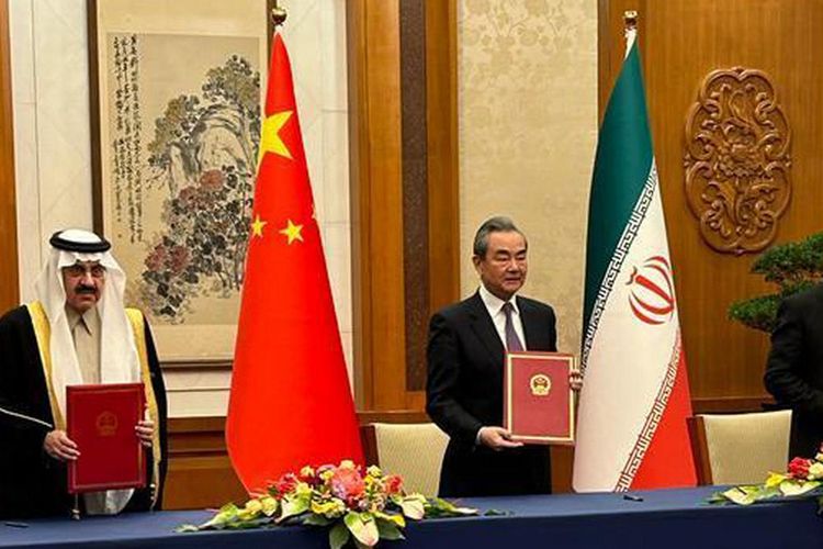 Beijing, antara Riyadh dan Teheran