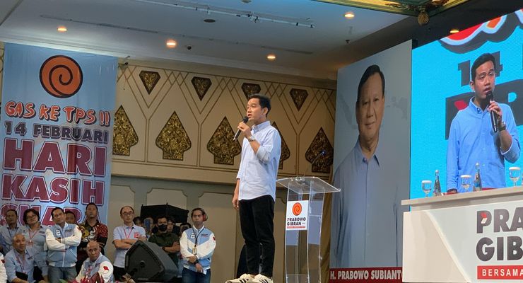 Gibran Minta Relawan Tak Terlena dan Lengah karena Hasil Survei