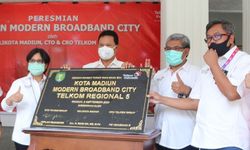 Telkom Sediakan 100 Persen Jaringan Berbasis Fiber Optic di Madiun