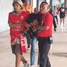 Fan Persija Lindungi Suporter Persib yang Datang ke Stadion Patriot