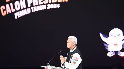 Mahasiswa Sulit Bayar UKT Sampai Harus Utang Pinjol, Ganjar: Hentikan Liberalisasi Pendidikan!