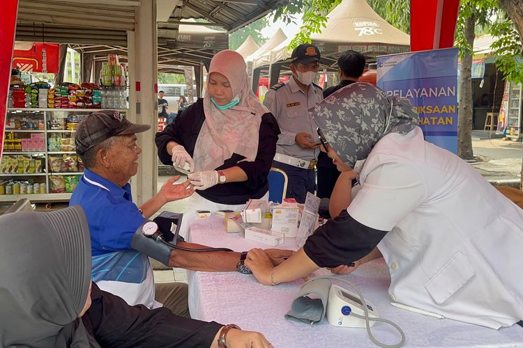 Terminal Kalideres Buka Posko Cek Kesehatan Penumpang Antisipasi Abu Vulkanik Anak Krakatau