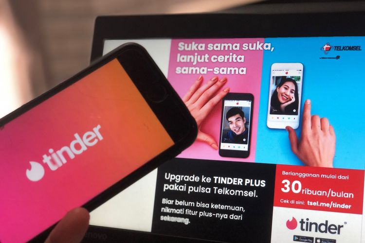 Pelanggan Telkomsel kini bisa membeli langganan fitur premium Tinder menggunakan pulsa ataupun pascabayar melalui tagihan KartuHalo