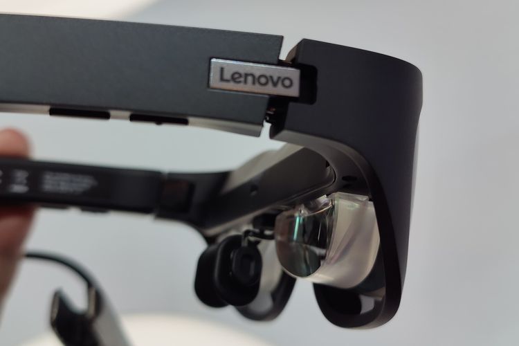 Kacamata AR Lenovo Legion Glasses resmi hadir di Indonesia pada November 2023, dengan harga Rp 4 jutaan