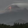 Gunung Merapi Sudah 25 Kali Keluarkan Guguran Lava Pijar pada Hari Ini