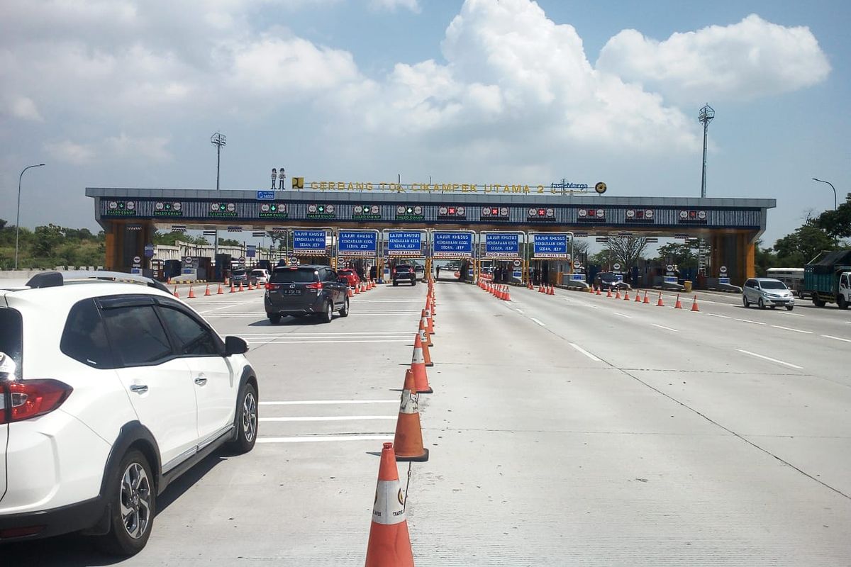 Gerbang Tol (GT) Cikampek Utama 2.