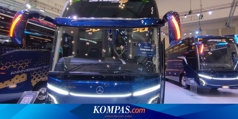 Автобус Adiputro Jetbus