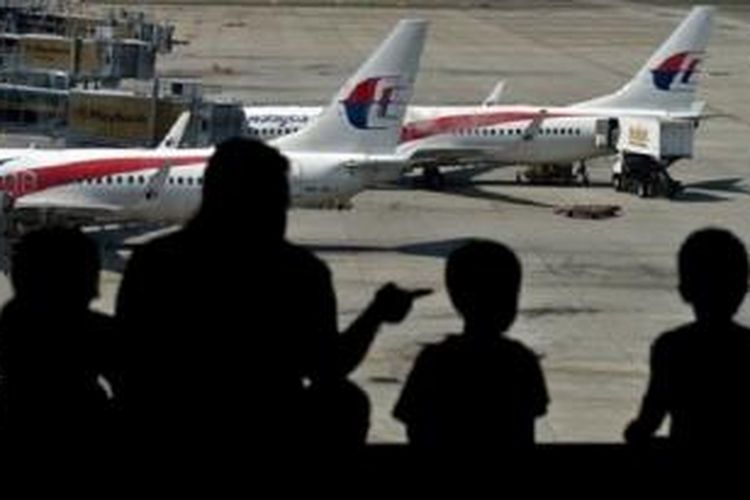 Malaysian Airlines secara teknis sudah bangkrut sehingga sekitar 6.000 orang harus dipecat. 