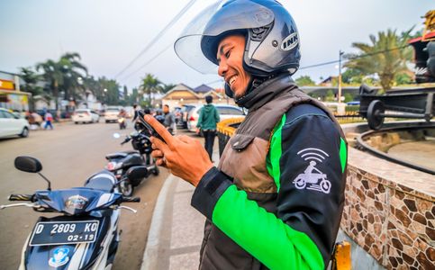 Facebook, PayPal Join Indonesian Giant Gojek's Growing List of Investors