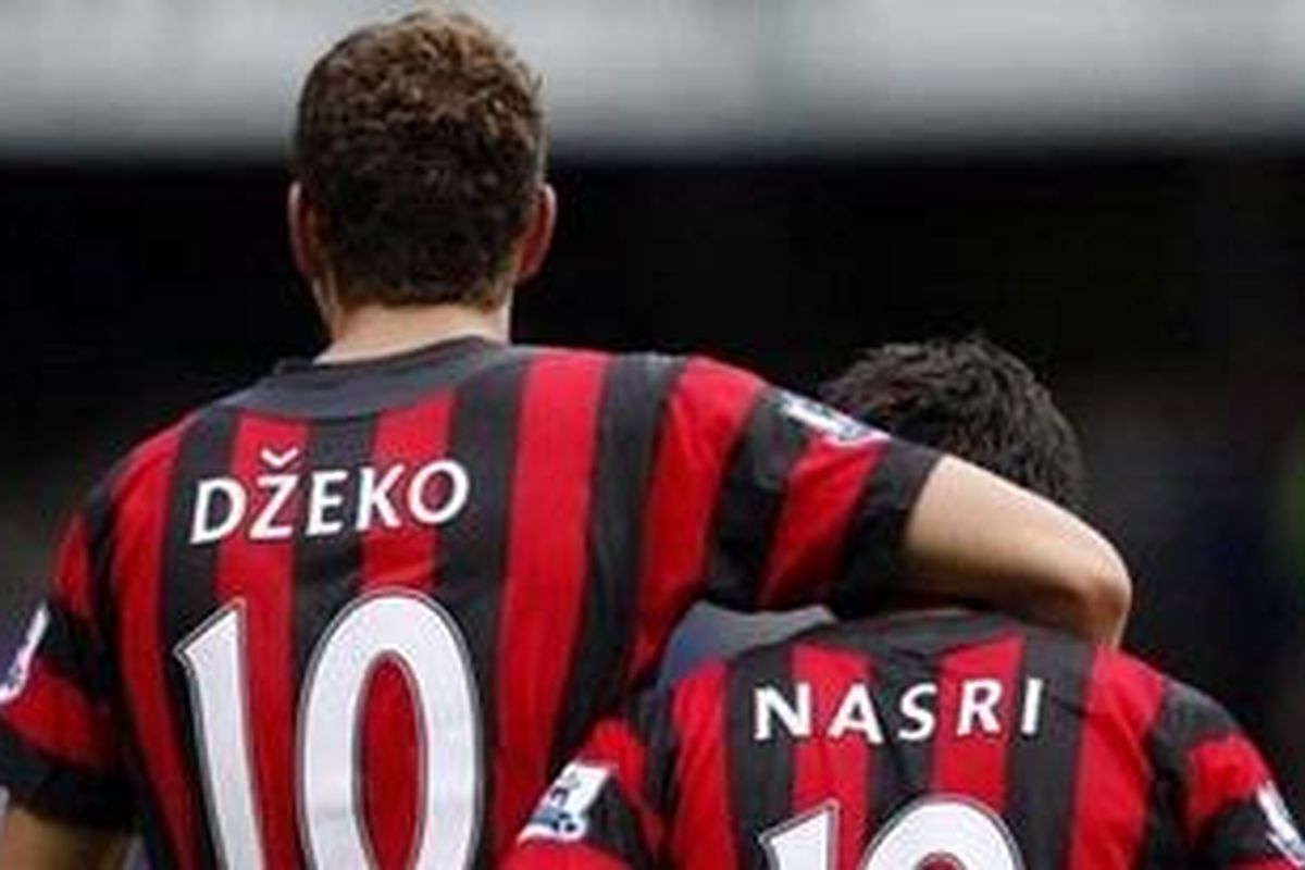 Dua pemain Manchester City, Edin Dzeko dan Samir Nasri.