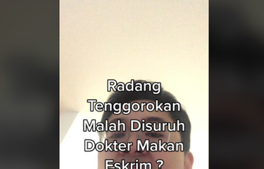 Tangkapan layar video TikTok soal perintah makan es krim saat radang tenggorokan