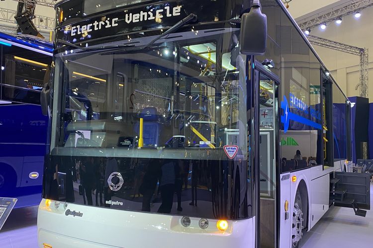 Bus listrik KG Mobility, hasil kolaborasi Adi Putro dan Indika Energy Group