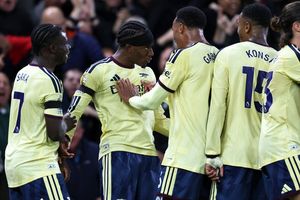 Hasil dan Klasemen Liga Inggris: Arsenal Pepet Man City, MU Seri Lagi