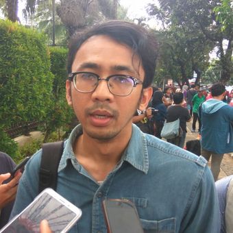 Arif Maulana dari LBH Jakarta di Balai Kota, Rabu (22/3/2018).