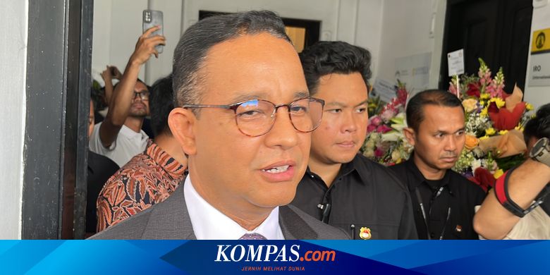 Bertemu Mahfud di Acara Pengukuhan Guru Besar UI, Anies Mengaku Tak Bicarakan Pemilu