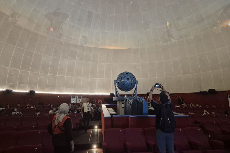 Planetarium dilengkapi teknologi canggih setelah kembali dibuka, Senin (25/12/2025).