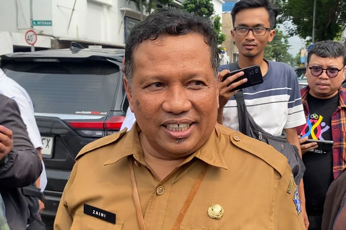 Kepala Disperinaker Surabaya, Achmad Zaini, Selasa (15/4/2025).