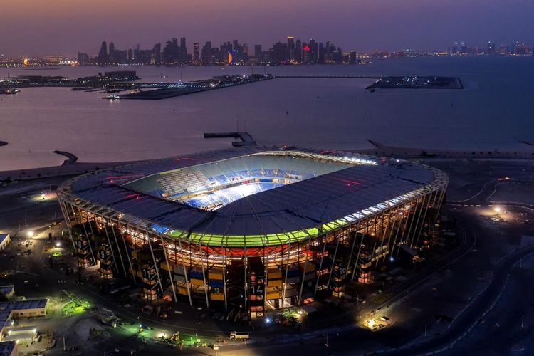 Salah satu stadion yang akan menjadi lokasi pertandingan Piala Dunia 2022 di Qatar. Qatar disebut melarang penjualan bir di seluruh stadion Piala Dunia.