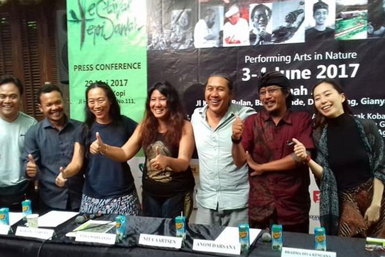 Jumpa pers para penggagas Festival Tepi Sawah digelar di Vila Omah Apik, Pejeng, Kabupaten Gianyar, Bali pada 3-4 Juni 2017.