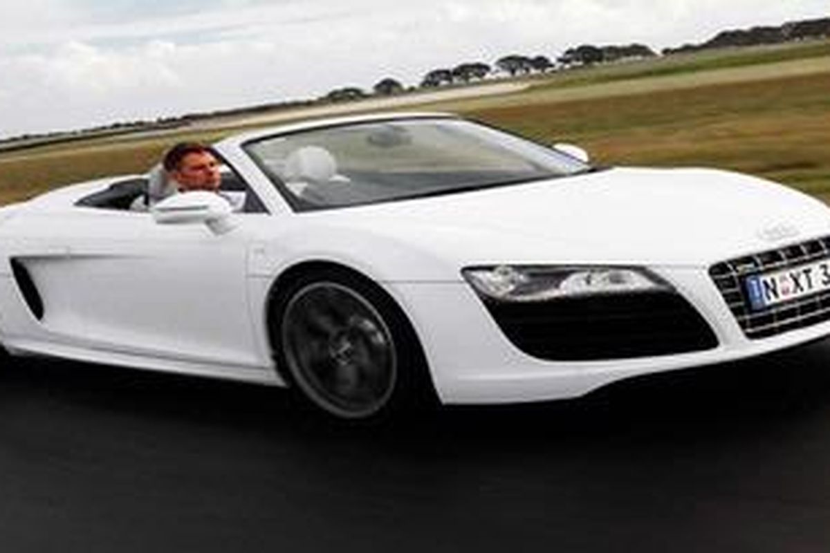 The new R8 5.2 FSI V10 Spyder arrives in Australia (Phillip Island Circuit).