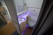 Awas Tertular Penyakit, Jangan ke Toilet Pesawat Tanpa Alas Kaki