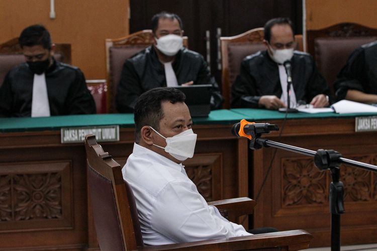 Terdakwa pembunuhan berencana terhadap Nofriansyah Yosua Hutabarat atau Brigadir J, Kuat Ma'ruf menjalani sidang tanggapan Jaksa Penuntut Umum atas eksepsi penasehat hukum terdakwa di Pengadilan Negeri Jakarta Selatan, Kamis (20/10/2022).